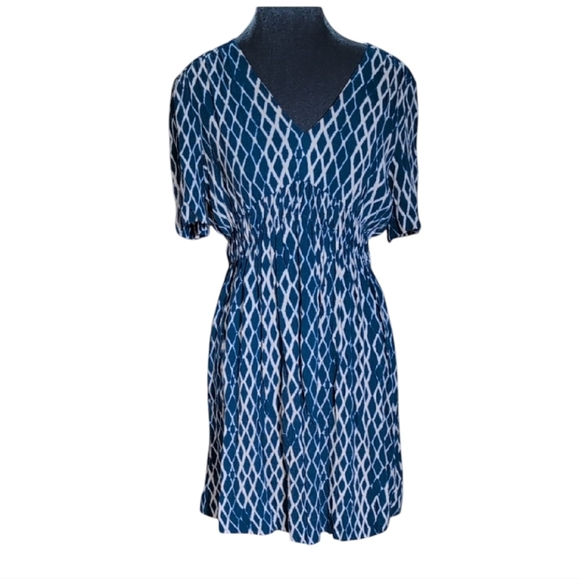 HD in Paris Dresses & Skirts - Anthropologie HD in Paris Blue & Cream Geometric Print Dress Size 6